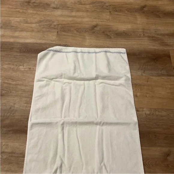 Santens Vintage Feminine Bow Pattern Bath Towel Set Made In USA 41x24 - Picture 6 of 8